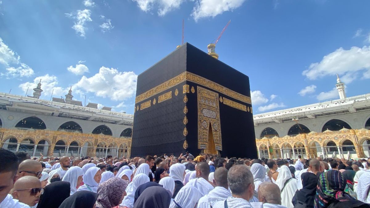 Flayer paket umroh plus turkiye 14 hari